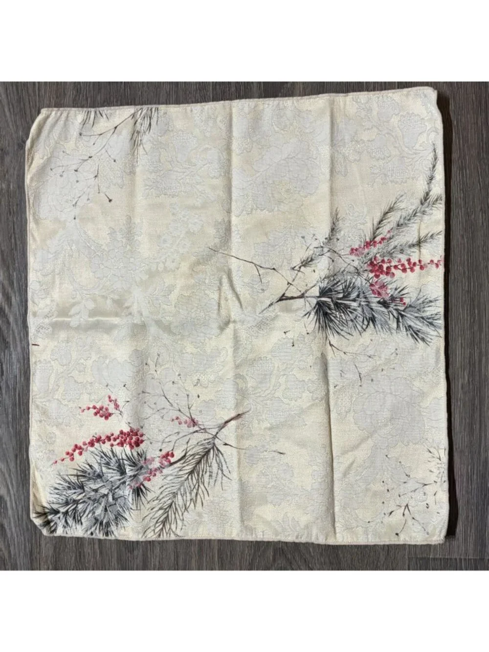 Set of 8 Wilton Court Designs Winter Pine Berries Blend Napkins 19 X 19 Holiday